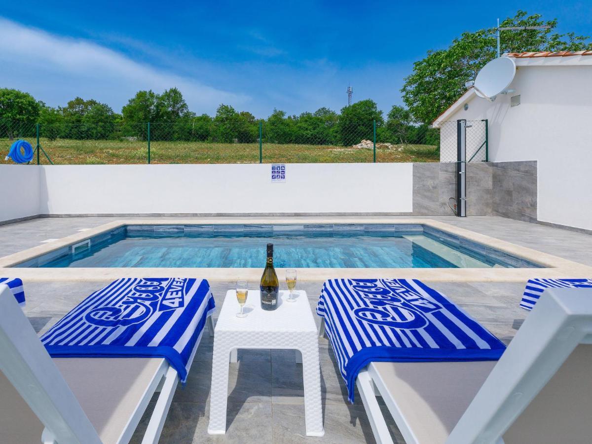 Holiday Home Casa Gverino By Interhome Plomin Luaran gambar